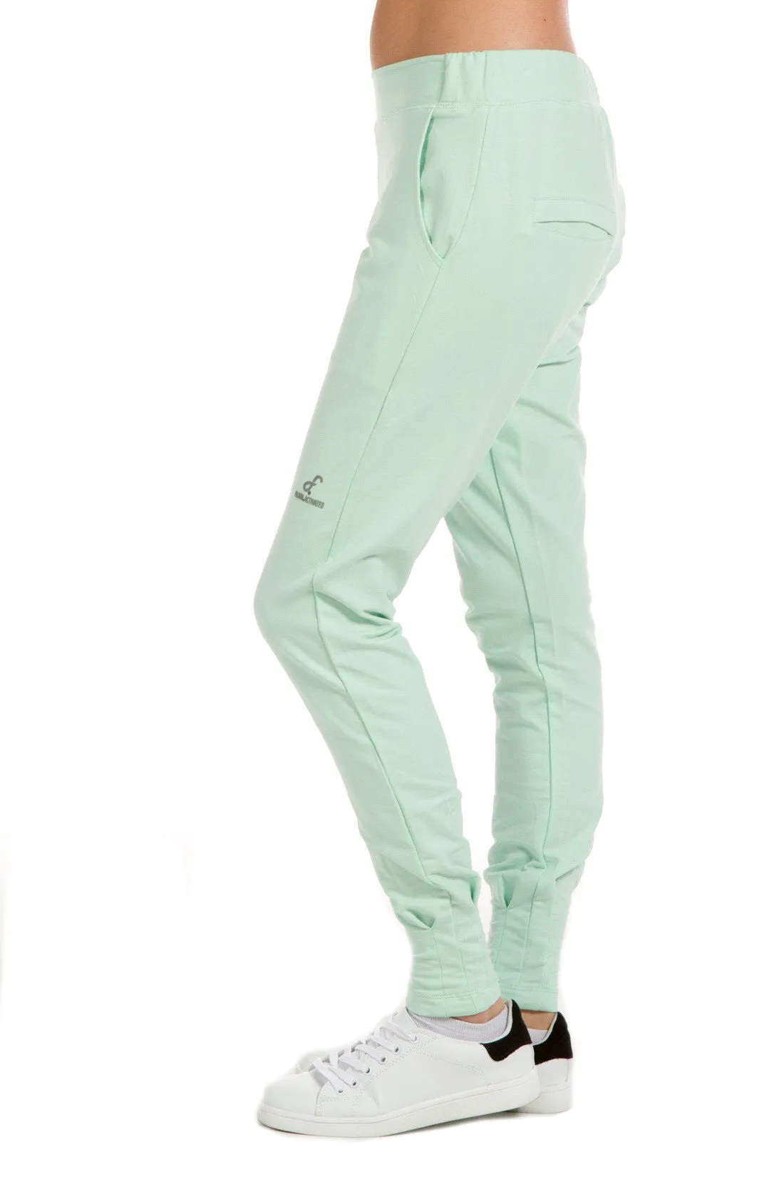 Begonia | Women's Flat Front Pant