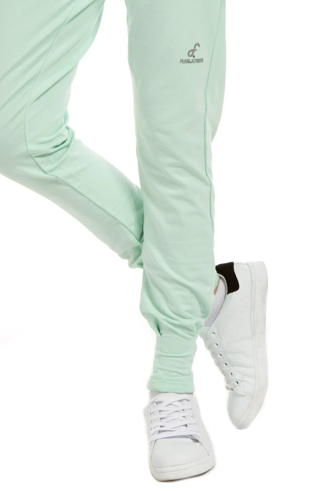 Begonia | Women's Flat Front Pant