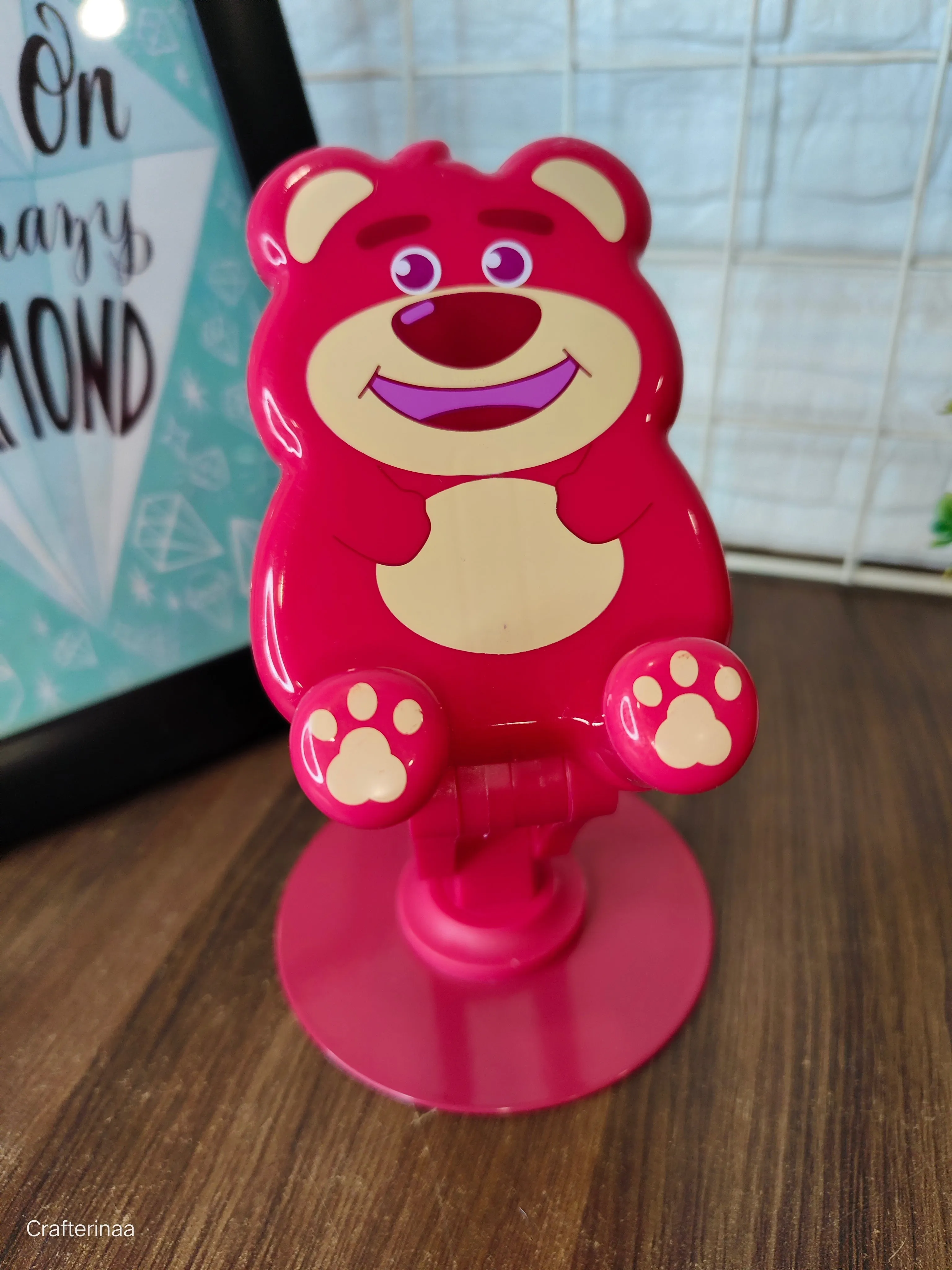 Collapsible phone stand