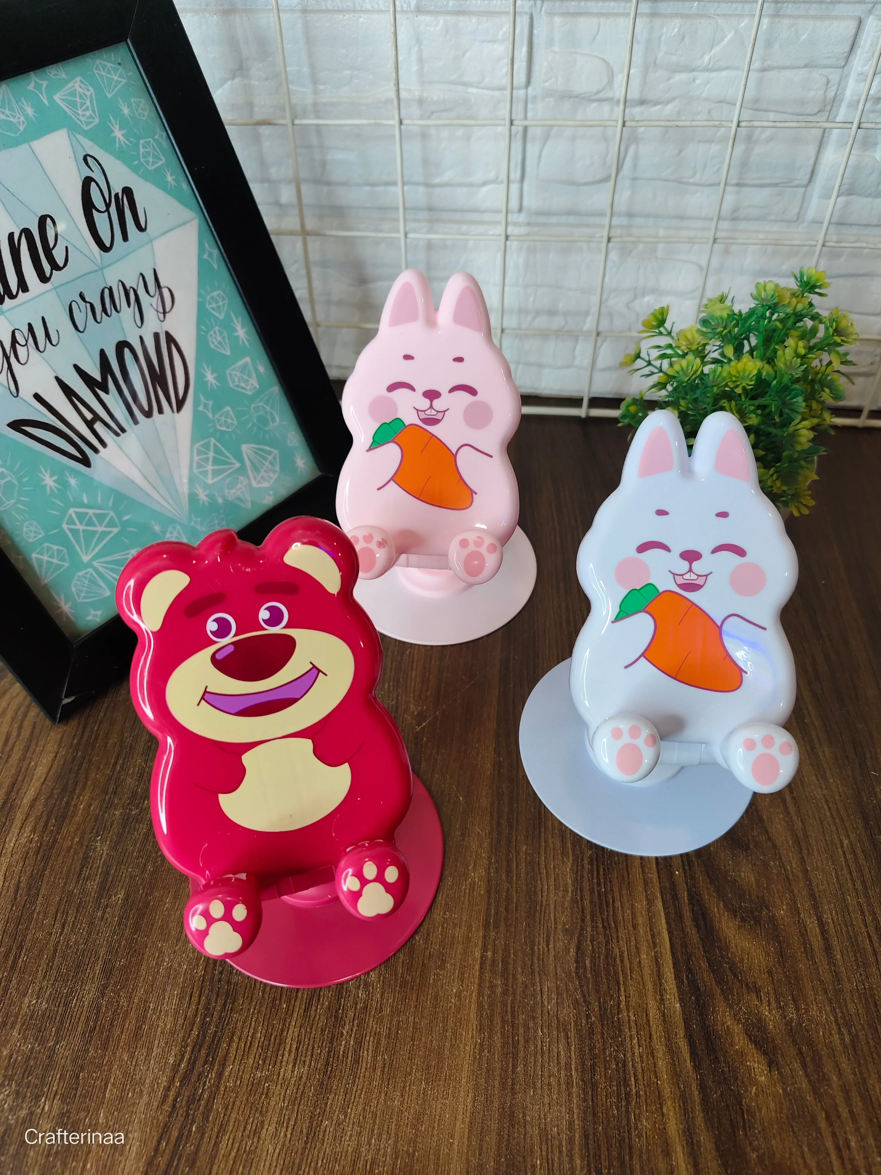 Collapsible phone stand