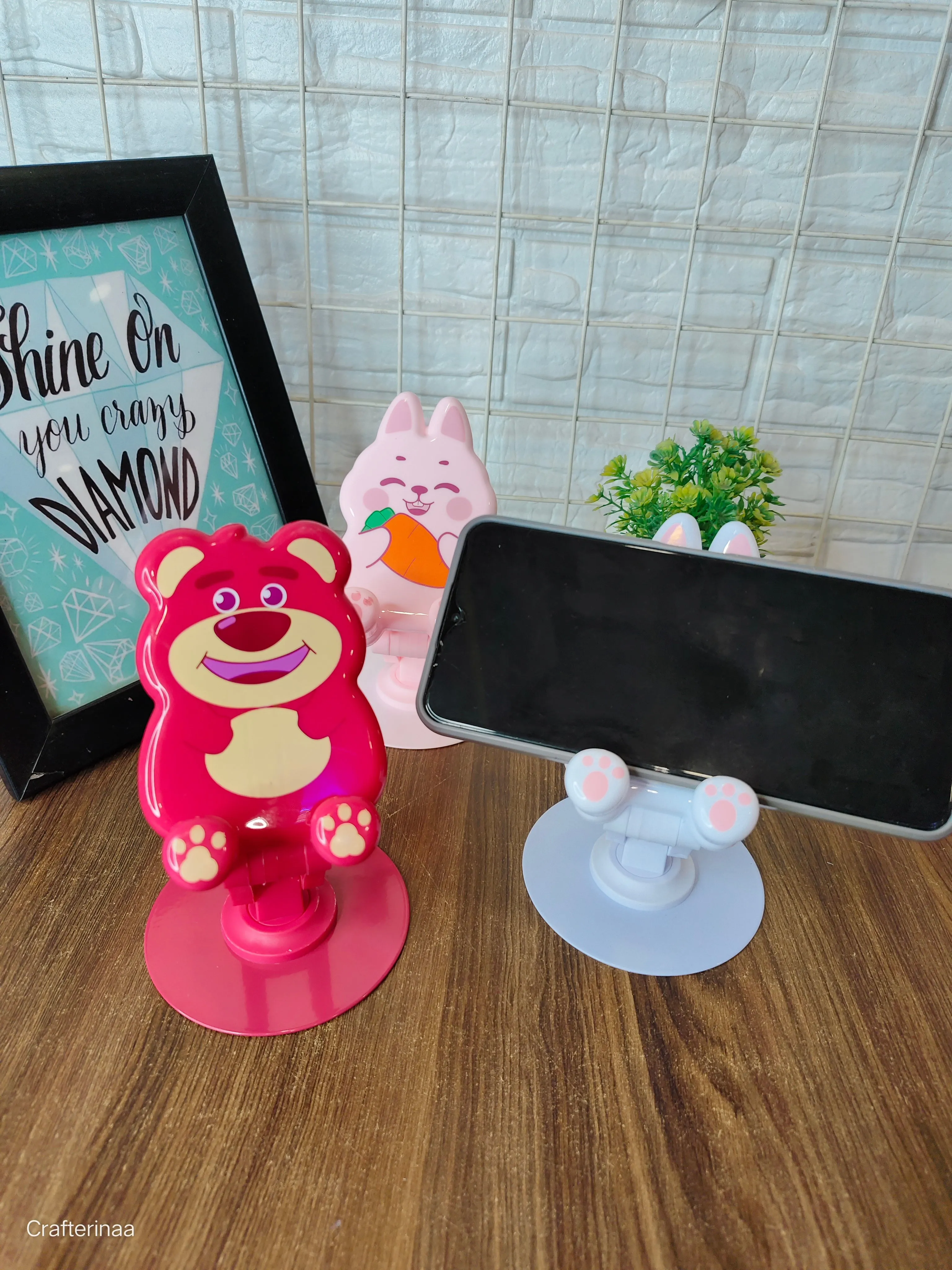 Collapsible phone stand