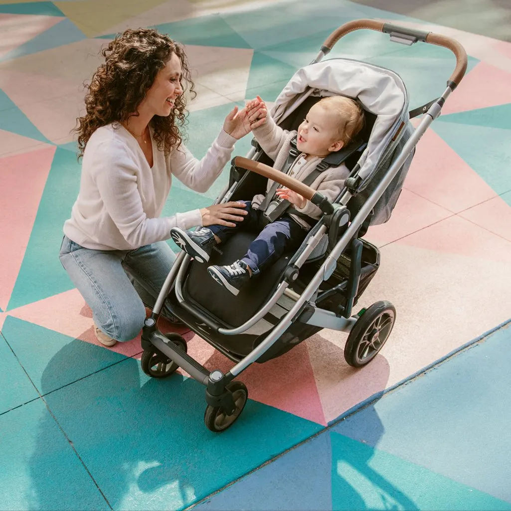 Cruz V2 Stroller   Bassinet