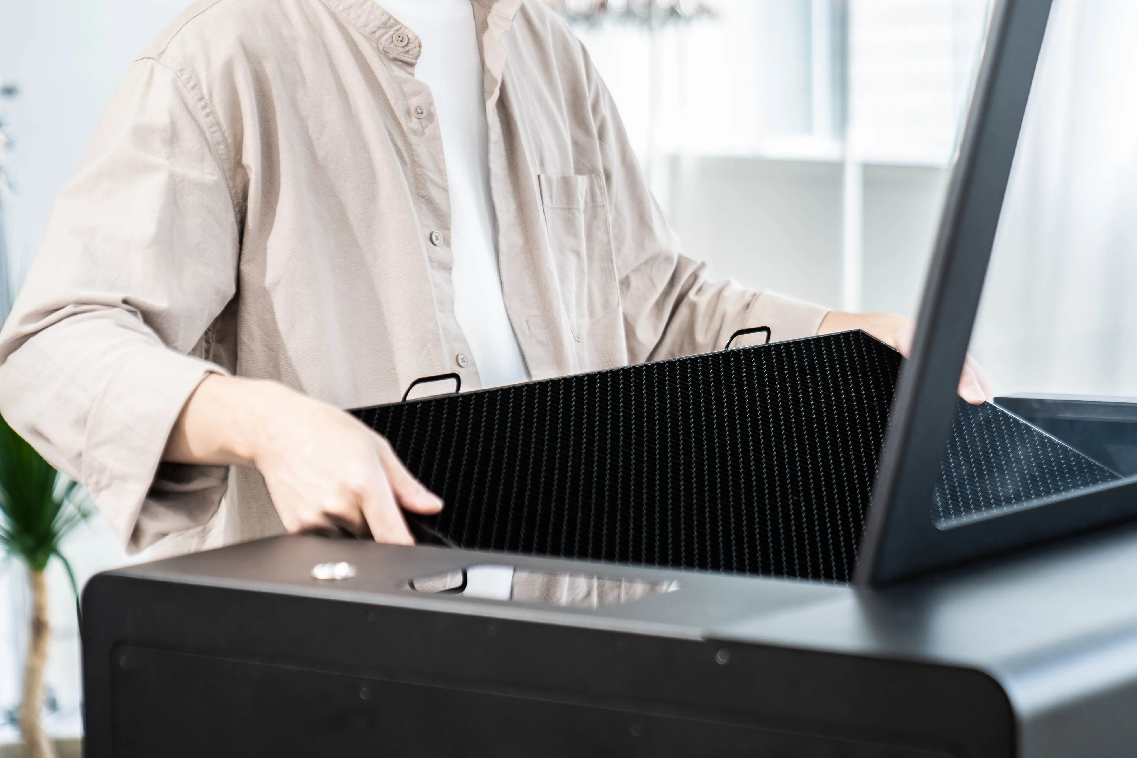 FLUX HEXA 60w Laser Cutter & Engraver
