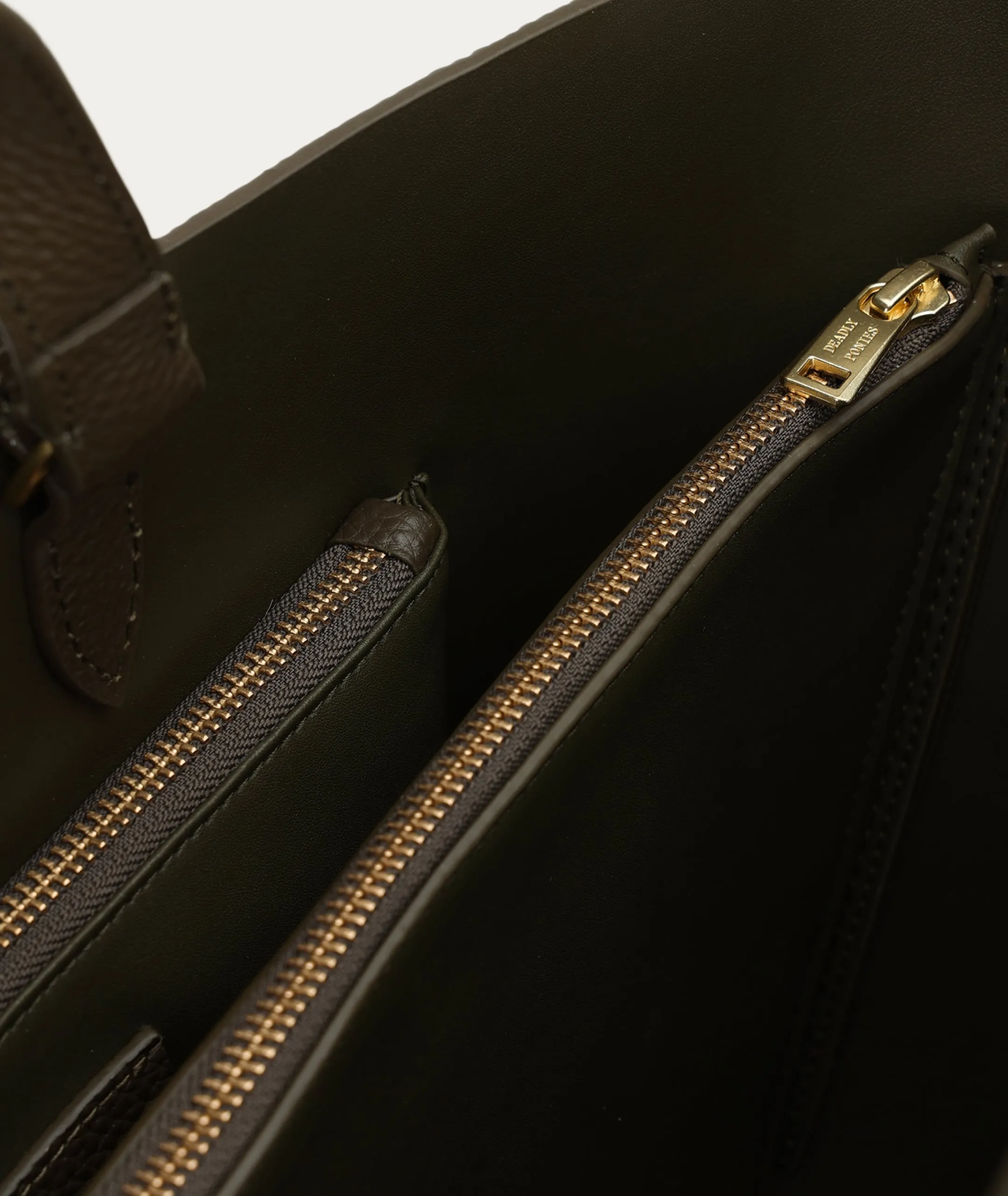 Mr Bandit Tote - Vine