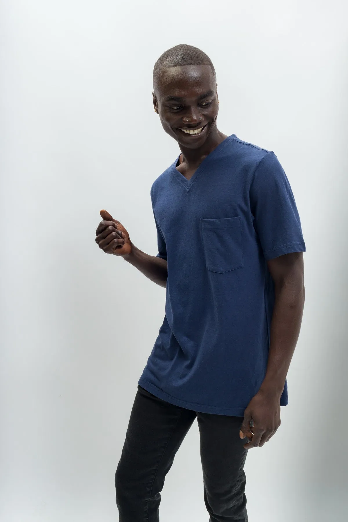 Oliver | Men's Anti-Stain Cotton Linen Blend V-Neck Pocket T-Shirt