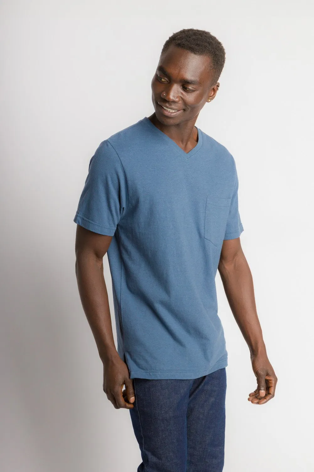 Oliver | Men's Anti-Stain Cotton Linen Blend V-Neck Pocket T-Shirt