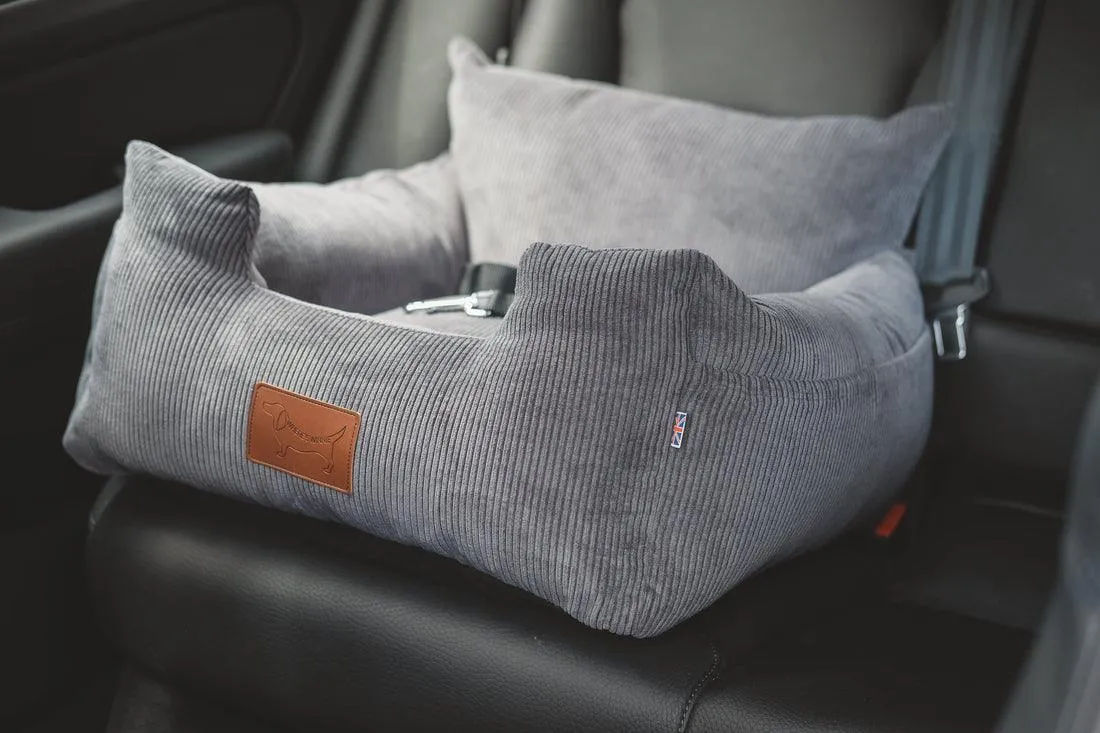 Where's Winnie Luxury Isofix Dog Car Seat | Gunmetal Grey