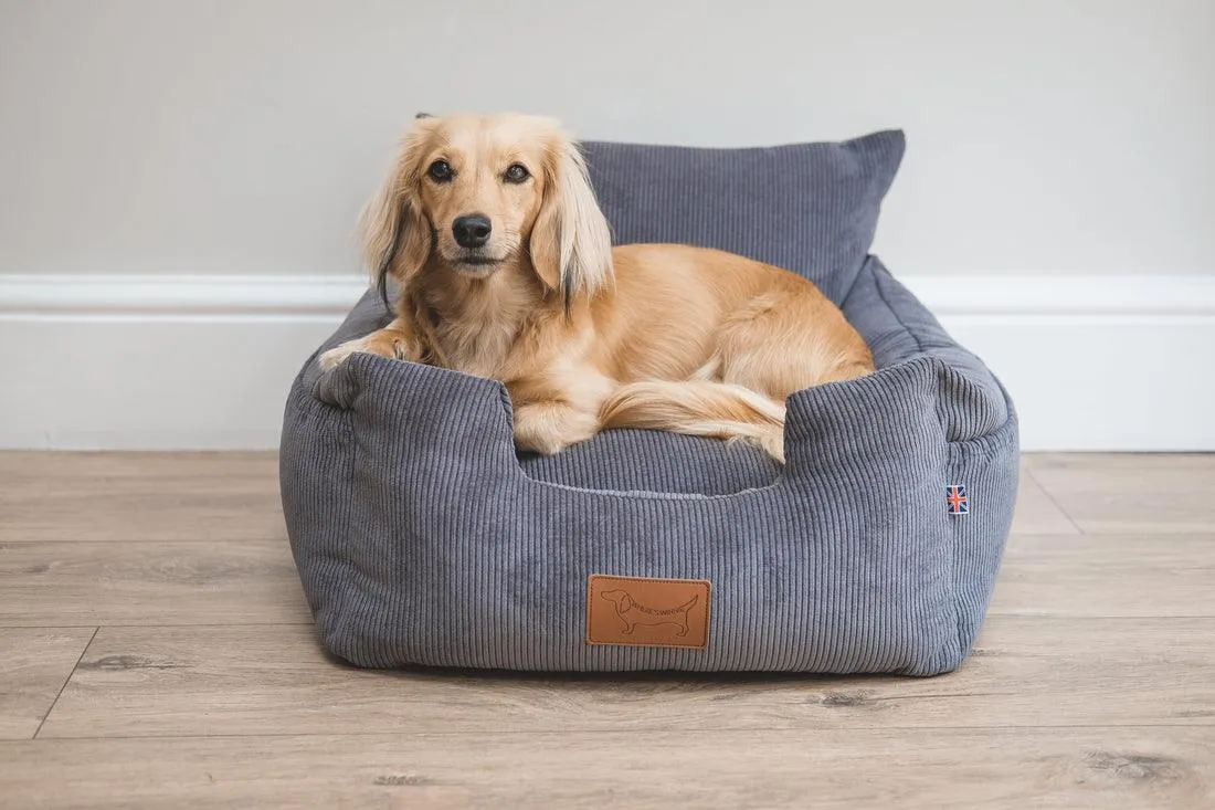 Where's Winnie Luxury Isofix Dog Car Seat | Gunmetal Grey
